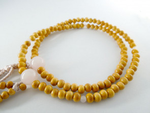 Boxwood & Rose quartz 5mm beads Nichiren Buddhism Nenju with rose dust knot ball tassels